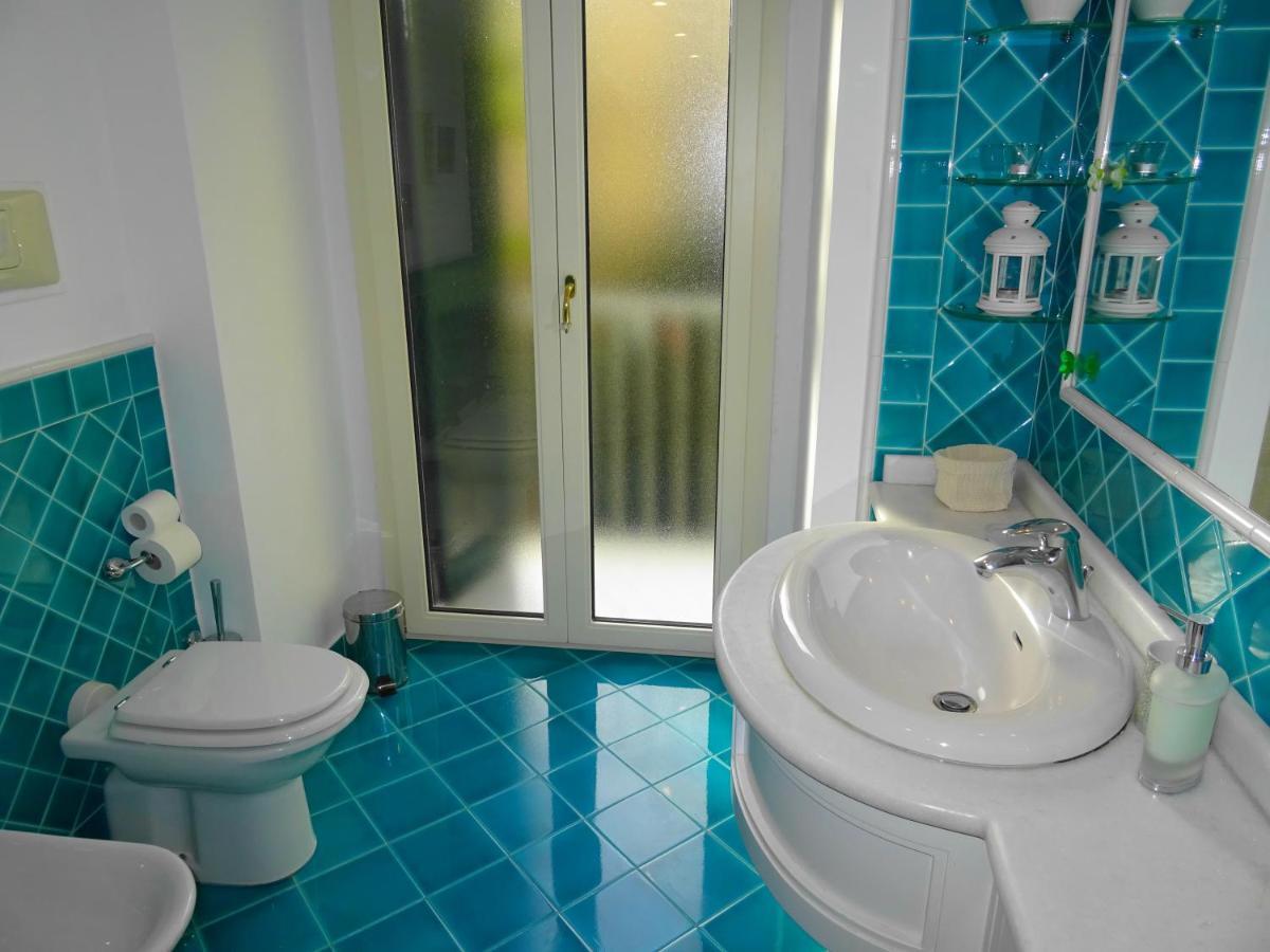 Mezzocannone Holiday House Napels Buitenkant foto